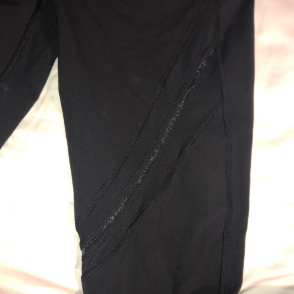 lululemon high waisted leggings with mesh - Picture 2 of 7